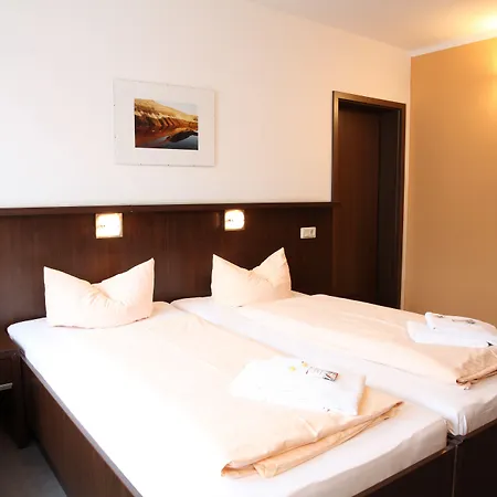 Strandhotel Senftenberger Szálloda