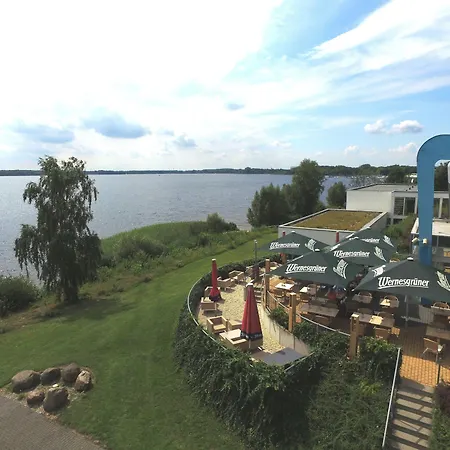 Strandhotel Senftenberger See 3*