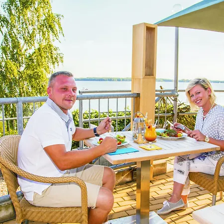 Strandhotel Senftenberger Hotell