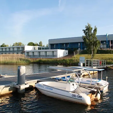 Strandhotel Senftenberger Hotell 3*