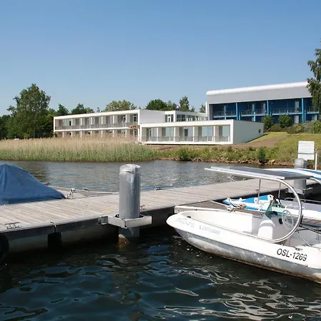 Strandhotel Senftenberger Szálloda 3*