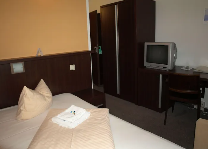 فندق Strandhotel Senftenberger See سنفتنبرغ