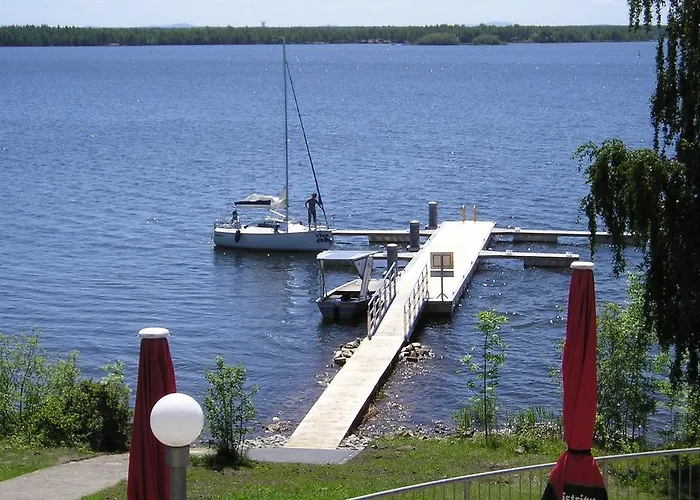 فندق Strandhotel Senftenberger See