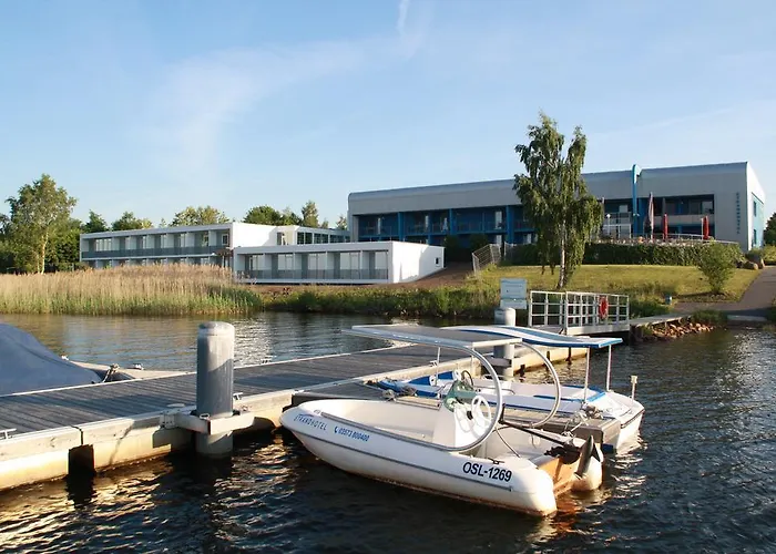 Strandhotel Senftenberger Hotel 3*